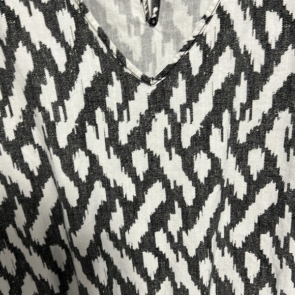 J Crew V Neck Romper with Tie Black and White Size Small - Picture 4 of 10